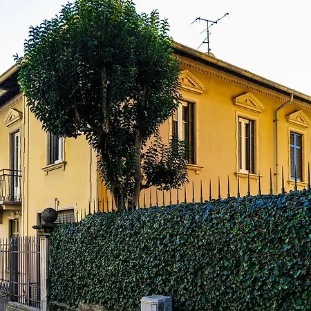 Lake Holiday Break Como